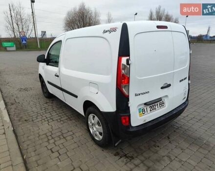 Белый Рено Кенгу, объемом двигателя 1.5 л и пробегом 325 тыс. км за 7500 $, фото 4 на Automoto.ua