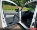 Білий Рено Кєнгу, об'ємом двигуна 1.5 л та пробігом 200 тис. км за 8499 $, фото 11 на Automoto.ua