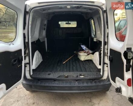 Рено Кєнгу 2014 у Василькове на Automoto.ua Білий Рено Кєнгу, об'ємом двигуна 1.46 л та пробігом 205 тис. км за 7800 $, фото 11 на Automoto.ua