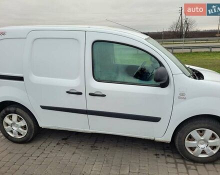 Белый Рено Кенгу, объемом двигателя 1.5 л и пробегом 325 тыс. км за 7500 $, фото 9 на Automoto.ua