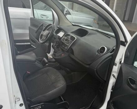 Белый Рено Кенгу, объемом двигателя 1.49 л и пробегом 185 тыс. км за 6000 $, фото 5 на Automoto.ua