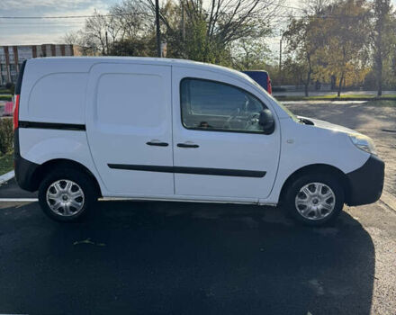 Рено Кенгу 2014 в Лубнах на Automoto.ua Белый Рено Кенгу, объемом двигателя 1.46 л и пробегом 395 тыс. км за 7150 $, фото 7 на Automoto.ua