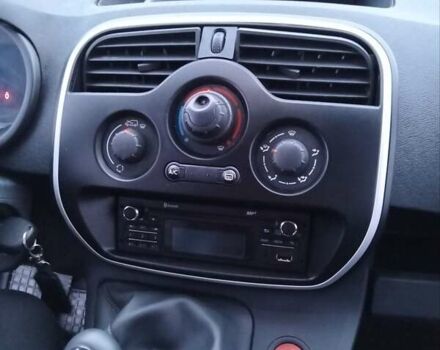 Білий Рено Кєнгу, об'ємом двигуна 1.5 л та пробігом 231 тис. км за 5950 $, фото 2 на Automoto.ua