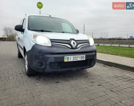 Белый Рено Кенгу, объемом двигателя 1.5 л и пробегом 325 тыс. км за 7500 $, фото 13 на Automoto.ua