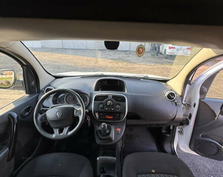 Рено Кенгу 2014 в Лубнах на Automoto.ua Белый Рено Кенгу, объемом двигателя 1.46 л и пробегом 395 тыс. км за 7150 $, фото 8 на Automoto.ua