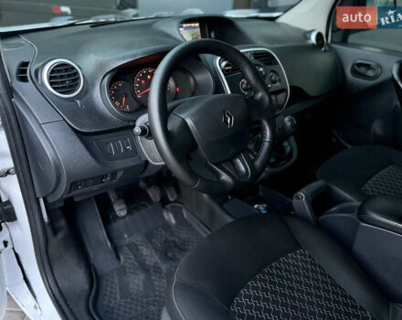 Білий Рено Кєнгу, об'ємом двигуна 1.5 л та пробігом 240 тис. км за 7200 $, фото 8 на Automoto.ua