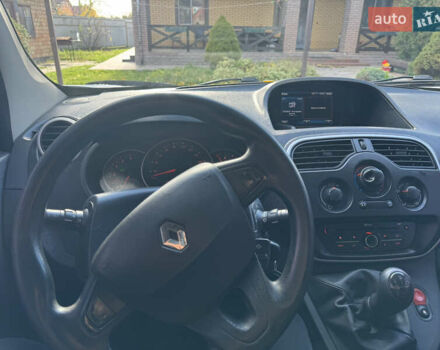 Белый Рено Кенгу, объемом двигателя 1.46 л и пробегом 328 тыс. км за 6800 $, фото 6 на Automoto.ua