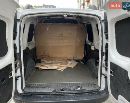 Белый Рено Кенгу, объемом двигателя 1.46 л и пробегом 277 тыс. км за 6450 $, фото 8 на Automoto.ua