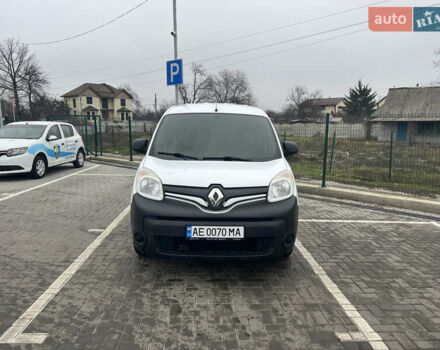 Белый Рено Кенгу, объемом двигателя 1.5 л и пробегом 188 тыс. км за 8000 $, фото 1 на Automoto.ua