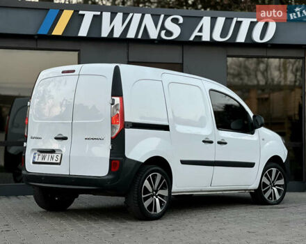 Білий Рено Кєнгу, об'ємом двигуна 1.5 л та пробігом 240 тис. км за 7200 $, фото 19 на Automoto.ua