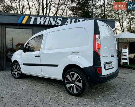 Білий Рено Кєнгу, об'ємом двигуна 1.5 л та пробігом 240 тис. км за 7200 $, фото 22 на Automoto.ua