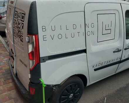 Белый Рено Кенгу, объемом двигателя 1.5 л и пробегом 300 тыс. км за 2500 $, фото 5 на Automoto.ua