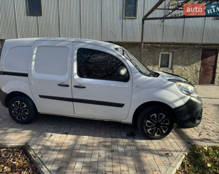 Белый Рено Кенгу, объемом двигателя 1.46 л и пробегом 328 тыс. км за 6800 $, фото 3 на Automoto.ua