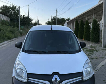 Белый Рено Кенгу, объемом двигателя 1.5 л и пробегом 179 тыс. км за 5900 $, фото 1 на Automoto.ua