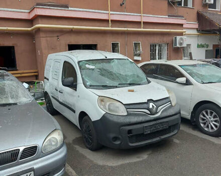 Белый Рено Кенгу, объемом двигателя 1.5 л и пробегом 300 тыс. км за 2500 $, фото 1 на Automoto.ua