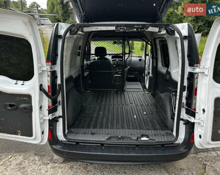 Білий Рено Кєнгу, об'ємом двигуна 1.5 л та пробігом 195 тис. км за 8200 $, фото 32 на Automoto.ua