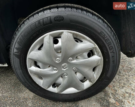 Білий Рено Кєнгу, об'ємом двигуна 1.5 л та пробігом 195 тис. км за 8200 $, фото 17 на Automoto.ua