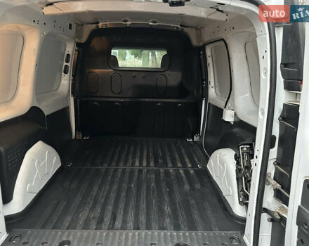 Білий Рено Кєнгу, об'ємом двигуна 1.5 л та пробігом 211 тис. км за 7999 $, фото 18 на Automoto.ua