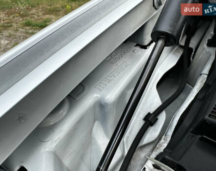 Білий Рено Кєнгу, об'ємом двигуна 1.5 л та пробігом 195 тис. км за 8200 $, фото 26 на Automoto.ua