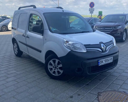 Белый Рено Кенгу, объемом двигателя 1.46 л и пробегом 201 тыс. км за 8000 $, фото 4 на Automoto.ua