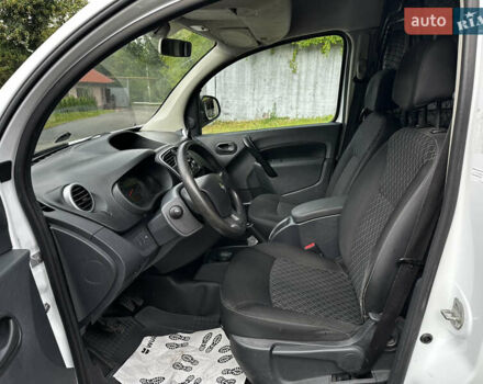 Білий Рено Кєнгу, об'ємом двигуна 1.5 л та пробігом 195 тис. км за 8200 $, фото 39 на Automoto.ua