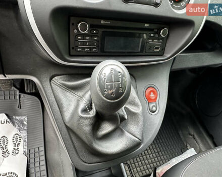 Білий Рено Кєнгу, об'ємом двигуна 1.5 л та пробігом 195 тис. км за 8200 $, фото 46 на Automoto.ua