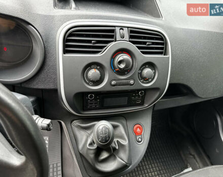 Білий Рено Кєнгу, об'ємом двигуна 1.5 л та пробігом 195 тис. км за 8200 $, фото 44 на Automoto.ua