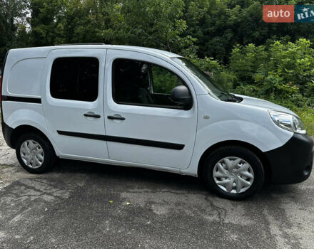 Білий Рено Кєнгу, об'ємом двигуна 1.5 л та пробігом 195 тис. км за 8200 $, фото 3 на Automoto.ua