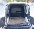 Белый Рено Кенгу, объемом двигателя 1.5 л и пробегом 331 тыс. км за 7300 $, фото 19 на Automoto.ua