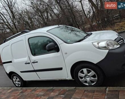 Белый Рено Кенгу, объемом двигателя 1.46 л и пробегом 201 тыс. км за 8000 $, фото 11 на Automoto.ua