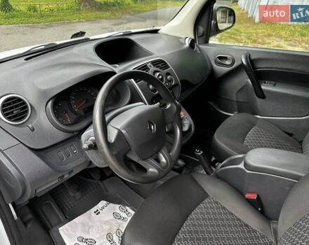 Білий Рено Кєнгу, об'ємом двигуна 1.5 л та пробігом 195 тис. км за 8200 $, фото 41 на Automoto.ua