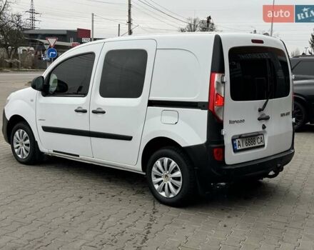 Белый Рено Кенгу, объемом двигателя 1.5 л и пробегом 205 тыс. км за 9600 $, фото 5 на Automoto.ua