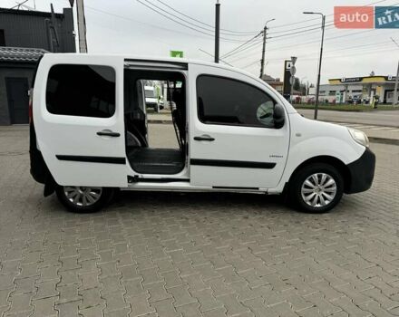 Белый Рено Кенгу, объемом двигателя 1.5 л и пробегом 205 тыс. км за 9600 $, фото 7 на Automoto.ua