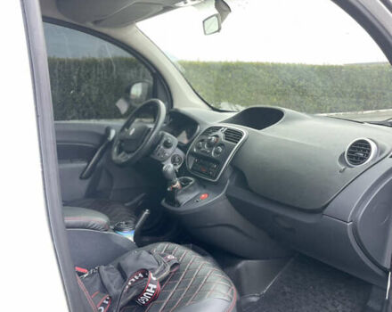 Белый Рено Кенгу, объемом двигателя 1.46 л и пробегом 161 тыс. км за 8200 $, фото 12 на Automoto.ua