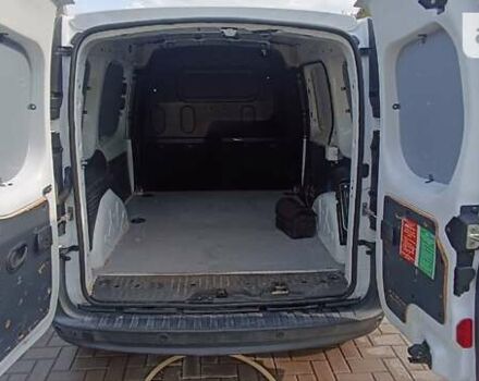 Білий Рено Кєнгу, об'ємом двигуна 1.46 л та пробігом 150 тис. км за 9199 $, фото 8 на Automoto.ua