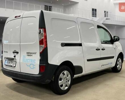 Белый Рено Кенгу, объемом двигателя 0 л и пробегом 27 тыс. км за 13100 $, фото 28 на Automoto.ua