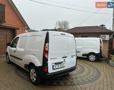 Белый Рено Кенгу, объемом двигателя 0 л и пробегом 25 тыс. км за 12400 $, фото 11 на Automoto.ua