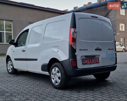 Белый Рено Кенгу, объемом двигателя 0 л и пробегом 92 тыс. км за 9600 $, фото 3 на Automoto.ua