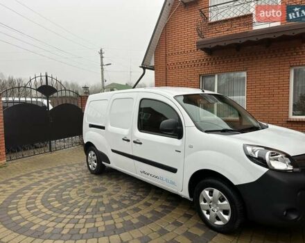 Белый Рено Кенгу, объемом двигателя 0 л и пробегом 25 тыс. км за 12400 $, фото 19 на Automoto.ua