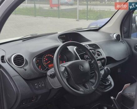 Белый Рено Кенгу, объемом двигателя 1.46 л и пробегом 179 тыс. км за 10500 $, фото 6 на Automoto.ua