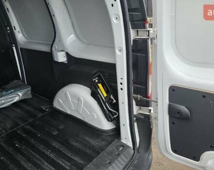 Белый Рено Кенгу, объемом двигателя 0 л и пробегом 50 тыс. км за 10200 $, фото 16 на Automoto.ua