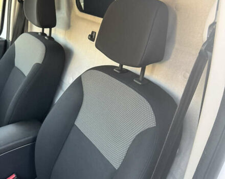 Білий Рено Кєнгу, об'ємом двигуна 0 л та пробігом 51 тис. км за 9800 $, фото 21 на Automoto.ua