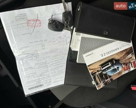 Белый Рено Кенгу, объемом двигателя 0 л и пробегом 25 тыс. км за 12400 $, фото 63 на Automoto.ua