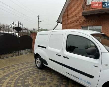 Белый Рено Кенгу, объемом двигателя 0 л и пробегом 25 тыс. км за 12400 $, фото 18 на Automoto.ua