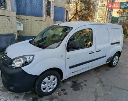 Белый Рено Кенгу, объемом двигателя 0 л и пробегом 27 тыс. км за 13100 $, фото 7 на Automoto.ua