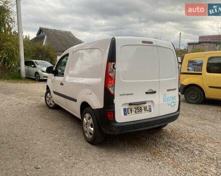 Белый Рено Кенгу, объемом двигателя 0 л и пробегом 74 тыс. км за 8500 $, фото 6 на Automoto.ua