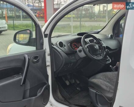 Белый Рено Кенгу, объемом двигателя 1.46 л и пробегом 179 тыс. км за 10500 $, фото 5 на Automoto.ua