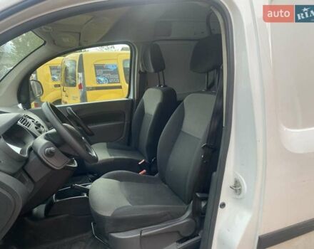 Белый Рено Кенгу, объемом двигателя 0 л и пробегом 74 тыс. км за 8500 $, фото 7 на Automoto.ua