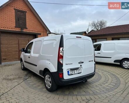 Білий Рено Кєнгу, об'ємом двигуна 0 л та пробігом 27 тис. км за 12800 $, фото 6 на Automoto.ua