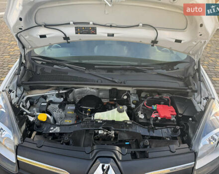 Білий Рено Кєнгу, об'ємом двигуна 0 л та пробігом 51 тис. км за 9800 $, фото 32 на Automoto.ua